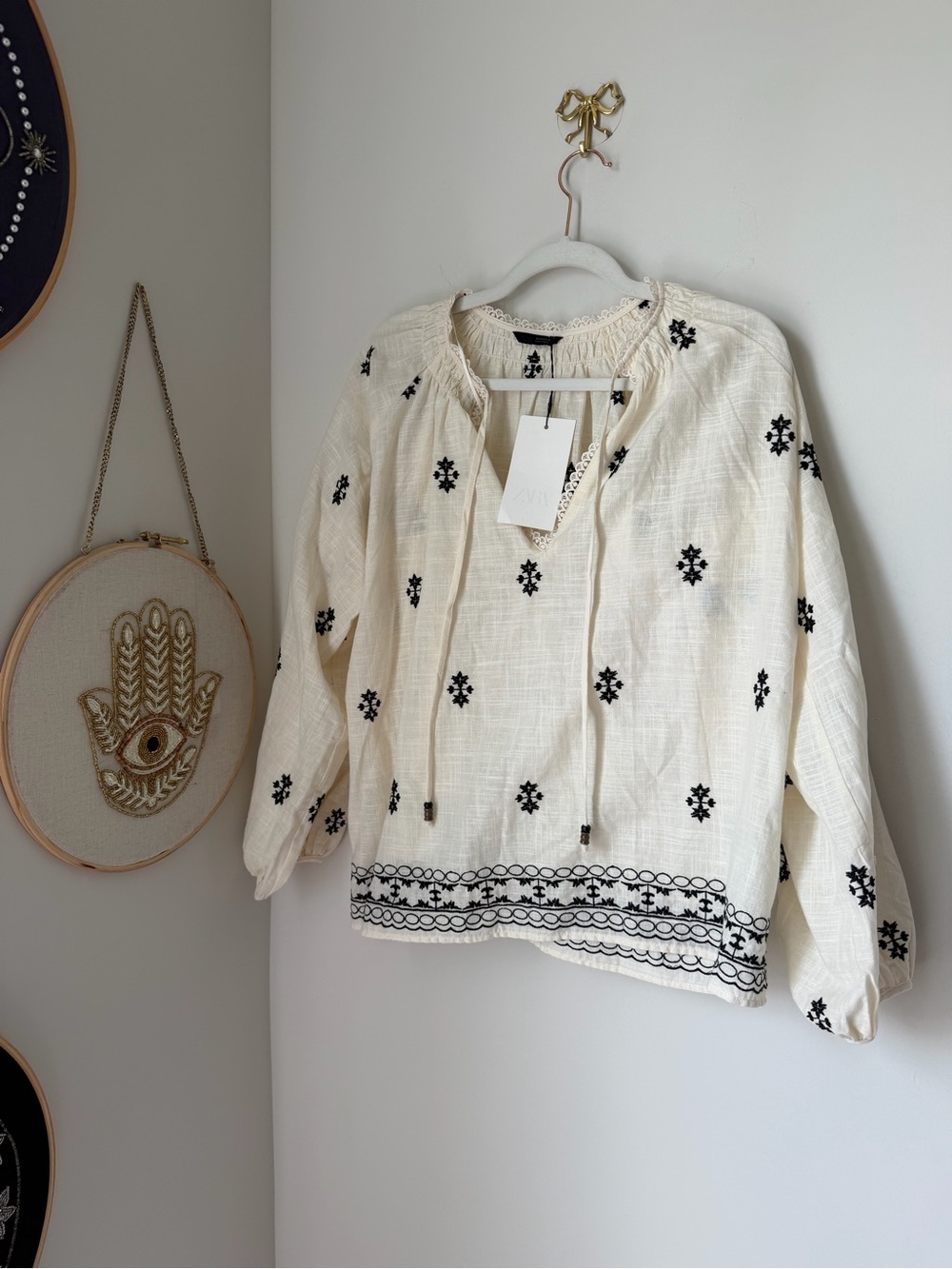 Zara Cream black Embroidered cotton long sleeve Blouse